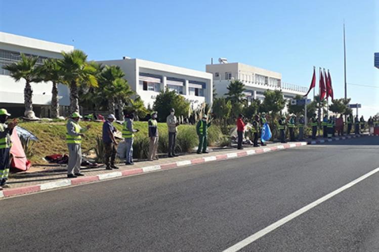 عُمال يجددون الاحتجاج على شركة بالطرق السيارة