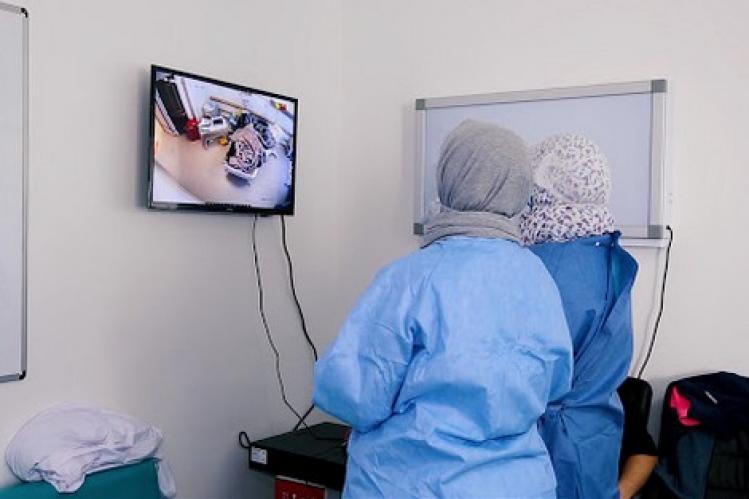 كورونا يتسلل إلى “صالون تجميل” بسيدي سليمان