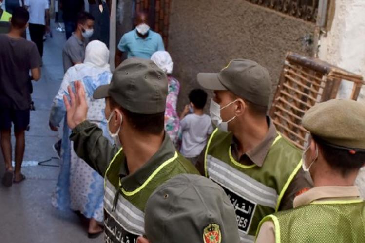 مناطق سكنية تخرق حالة الطوارئ الصحية في العاصمة الاقتصادية