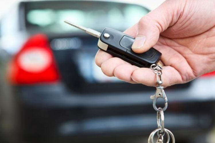 مهنيو “كراء السيارات” يطلبون دعم الحكومة بمسيرة صوب العاصمة