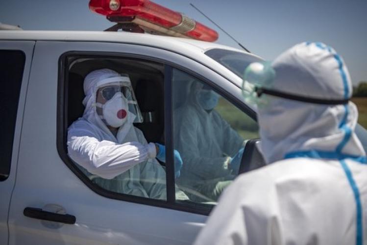 هل يمهّد منع مهنيي الصحة من العطل لعودة الحَجْر في المغرب؟‬