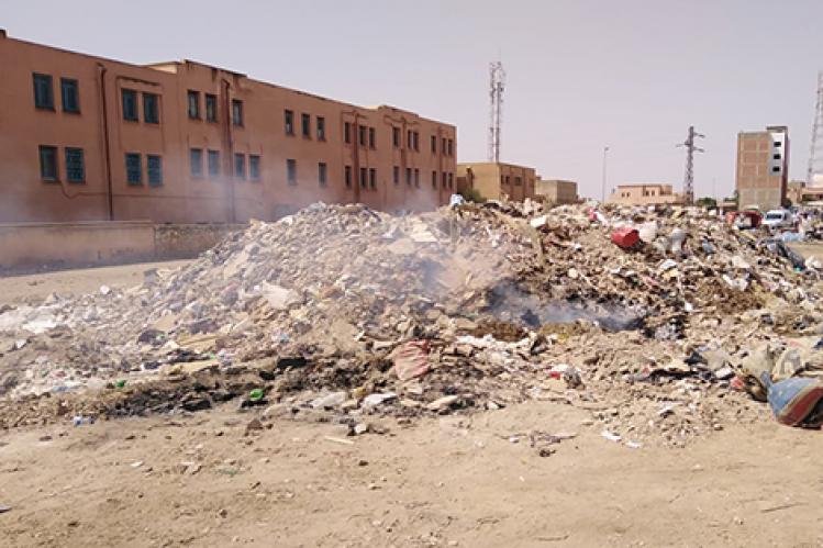 إعدادية تشكو مخلفات مطرح عشوائي في الرحامنة