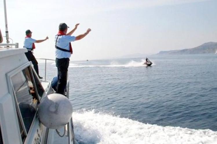 “الجيت سكي والكياك” تنقل “حراكة مغاربة” إلى السواحل الإسبانية