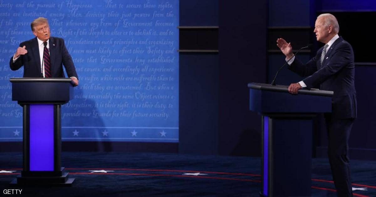 “الكذب” و”الغباء”.. ضربات شخصية متبادلة بين ترامب وبايدن