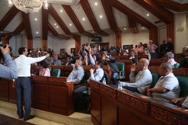 المناصب تفجر صراعات الأحزاب في جماعة الرباط