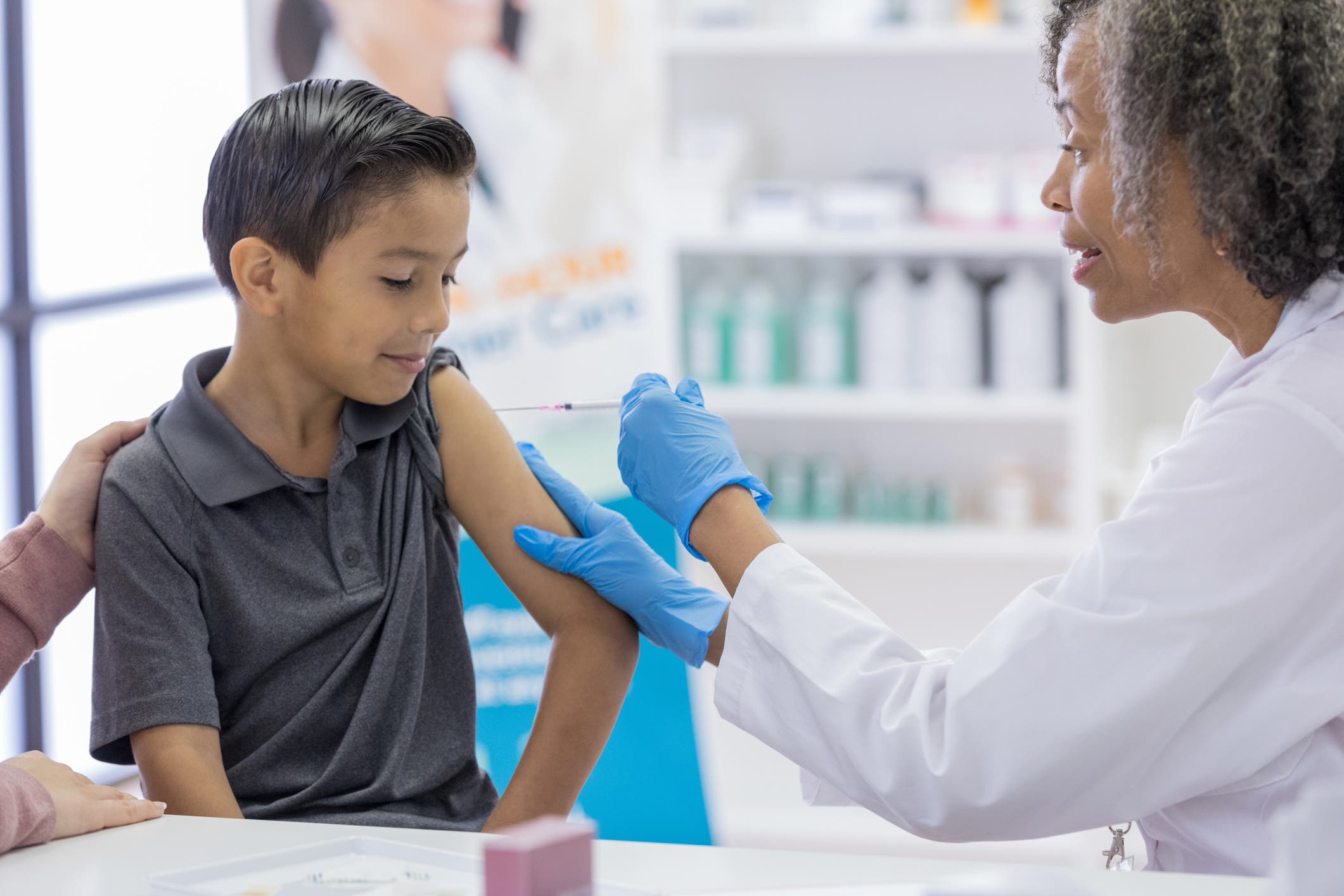 الوباء يكسر حاجز الـ 30 مليون.. ونصيحة حول الإنفلونزا