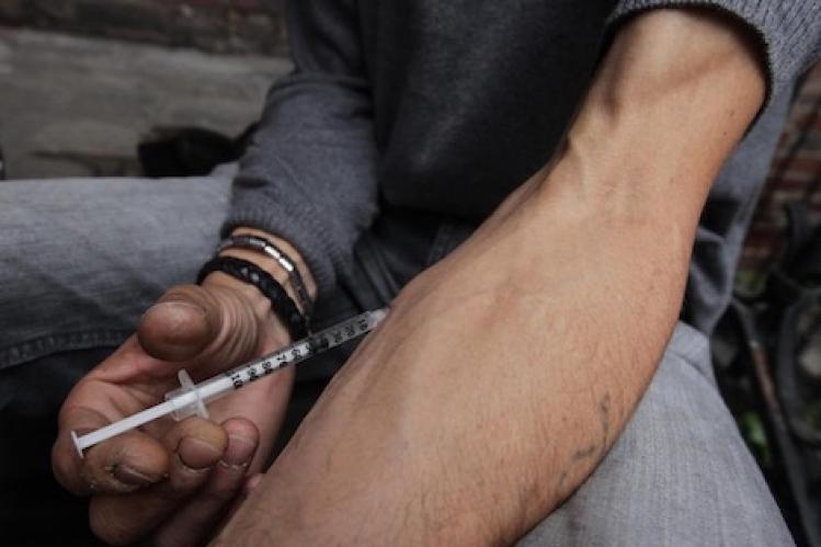 جمعيات تدعو إلى إنقاذ ومساندة مستعملي المخدرات