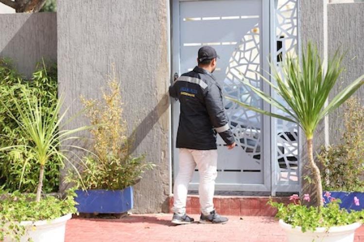 حراس الأمن الخاص .. “طبقة مسحوقة” محرومة من أبسط الحقوق