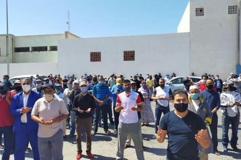 عشرات المواطنين يحتجون بالصويرة إثر وفاة مريض