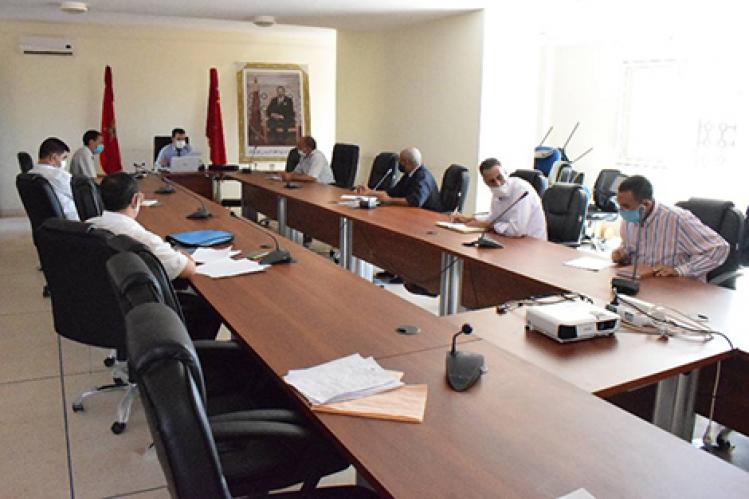 نقابات بتنغير تطالب بتعليق الدراسة بسبب “كورونا”