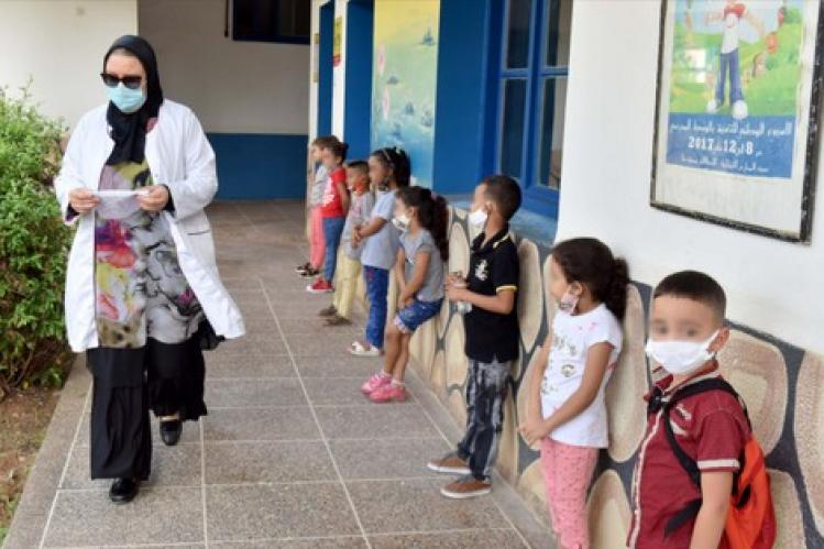 أولياء التلاميذ ينوّهون بعودة الدراسة الحضورية‬