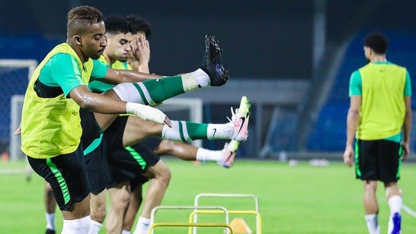 الأخضر الأولمبي يواصل معسكره في الدمام.. والإصابة تبعد الغنام