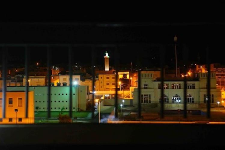 السلطات تقرر منع التجوال الليلي في مدينة وجدة