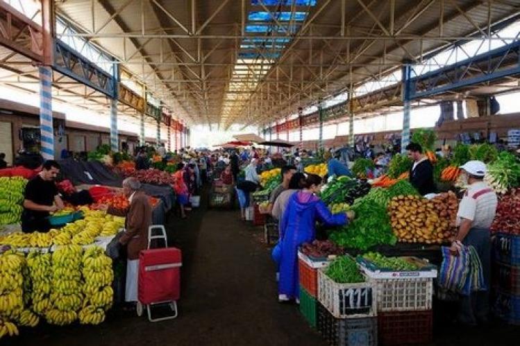 تنظيم حزبي يلتمس مراجعة إغلاق “سوق الأحد”