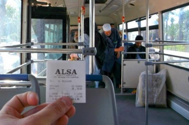 جمعية تطالب “ألزا” بالسماح لركوب “ذوي الإعاقة”