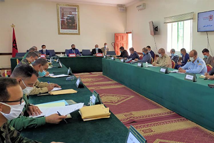 سلطات تنغير تتدارس سبل صد البرد والفيضانات