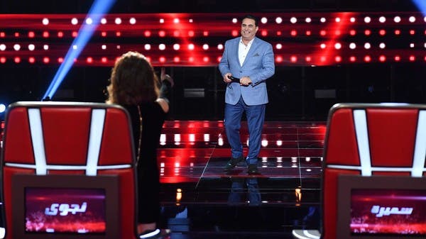 شاهد.. مسرح “ذا فويس سينيور” يجمع نجوى كرم بجار الطفولة