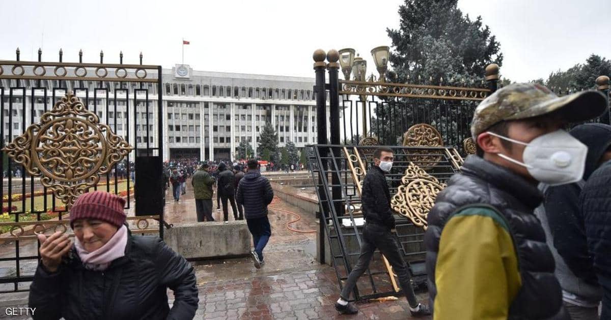 قرغيزستان.. المعارضة تعلن الاستيلاء على السلطة