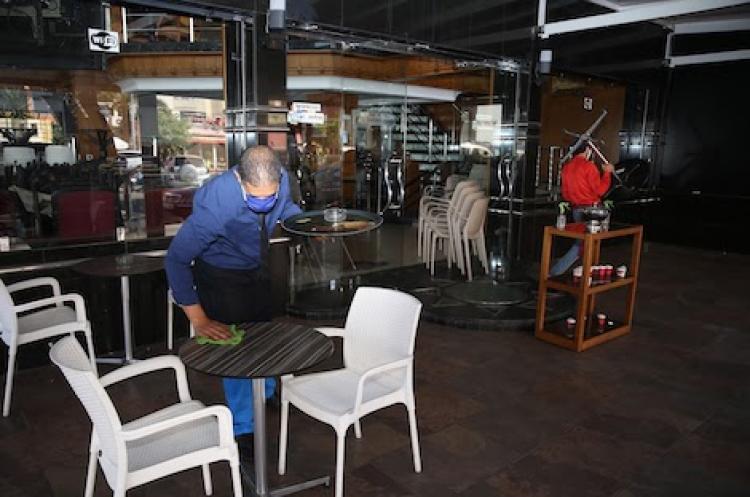 مديرية الضرائب تعفي أرباب المقاهي والمطاعم من “غرامات التأخير”