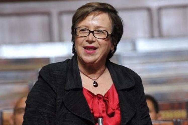 وزيرة سابقة: إلباس الطفلة الصغيرة الحجاب نوع من “البيدوفيليا”