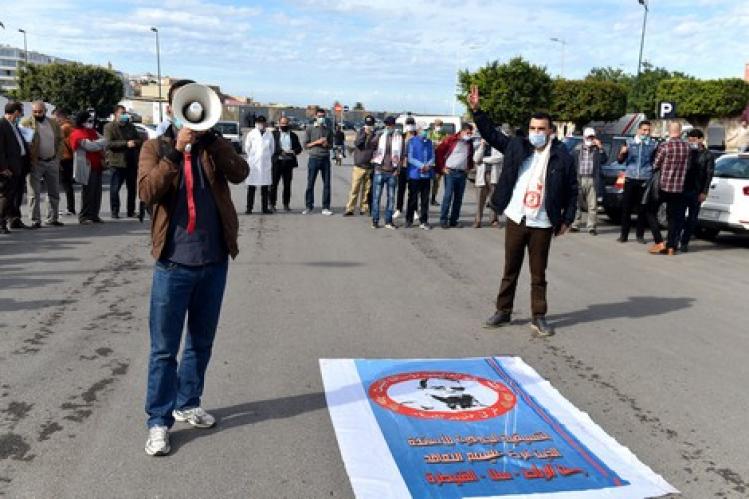 أساتذة يلوّحون بمواصلة الاحتجاج للإدماج في الوظيفة العمومية