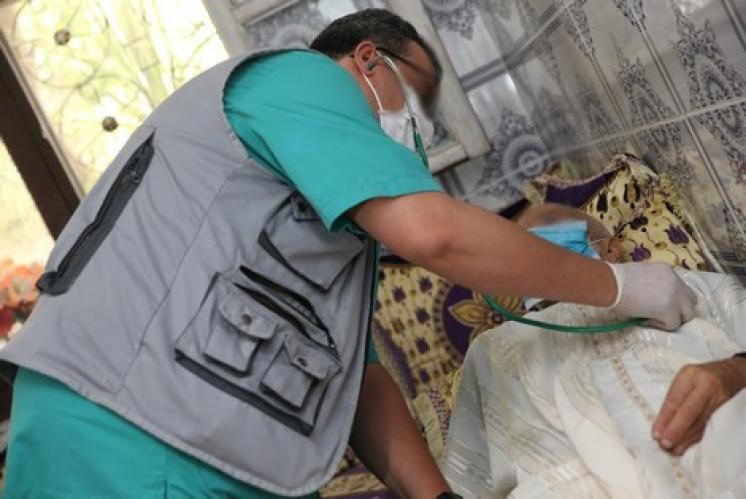 أطباء يطلقون مبادرة لإنقاذ “مرضى كوفيد” داخل المنازل بالبيضاء