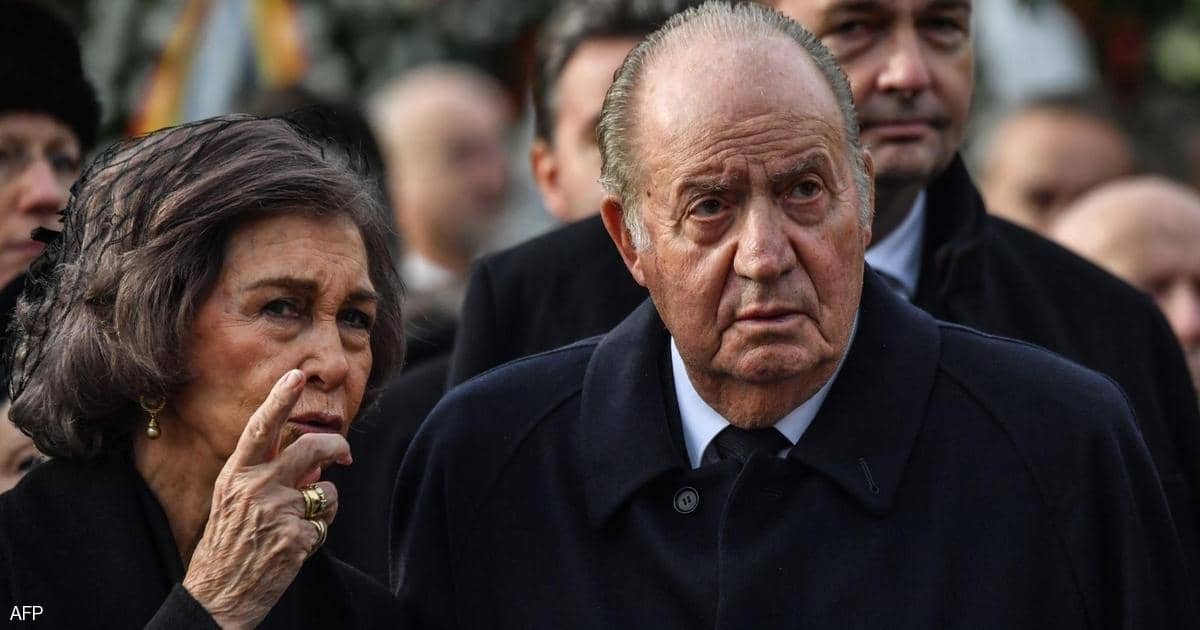 اتهامات تلاحق خوان كارلوس وزوجته باستخدام حسابات أجنبية