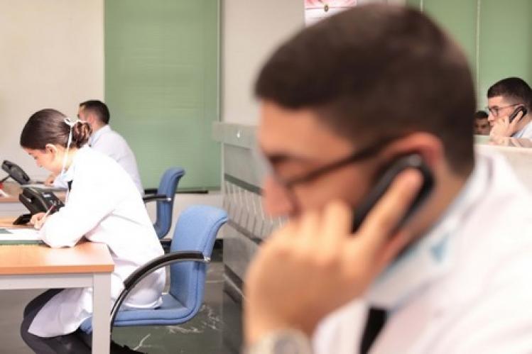 التعامل مع مرضى “كورونا” داخل البيوت يسائل “بروتوكول العلاج”