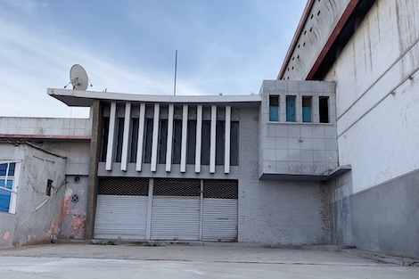 قاعات سينمائية تتحول إلى “أطلال مخربة” في العاصمة الاقتصادية