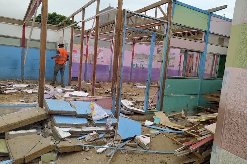 الحجرات الدراسية المفككة .. بناء يهدد صحة وحياة التلاميذ والأساتذة