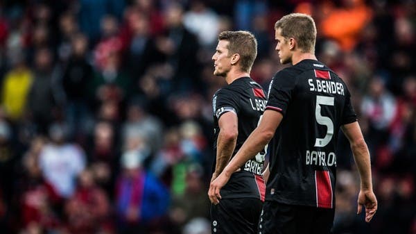 الشقيقان بيندر يعتزلان كرة القدم