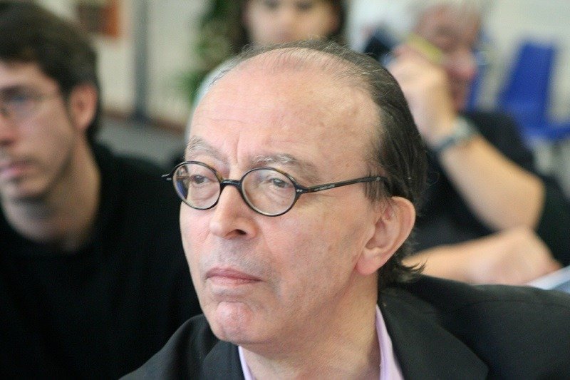 الملك ينعى الصايل: شخصية فذة تحظى بالحب والتقدير