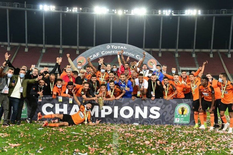 النهضة البركانية وأشرف حكيمي يلمّعان وجه الكرة المغربية في 2020‎