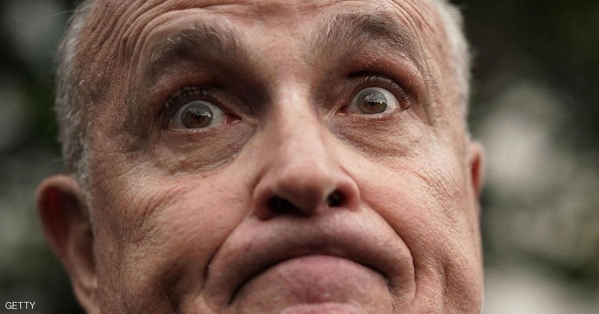 ترامب يعلن إصابة رودي جولياني بفيروس كورونا