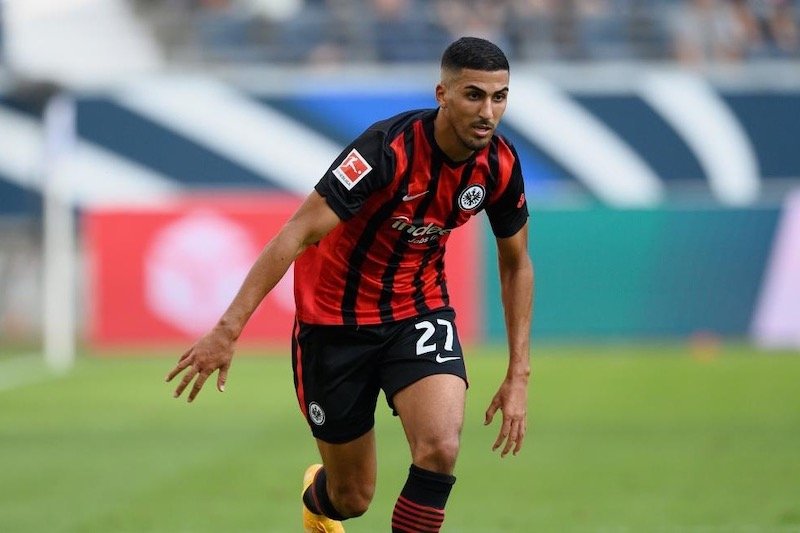 جمهور فرانكفورت يشيد بتألق المغربي أيمن برقوق