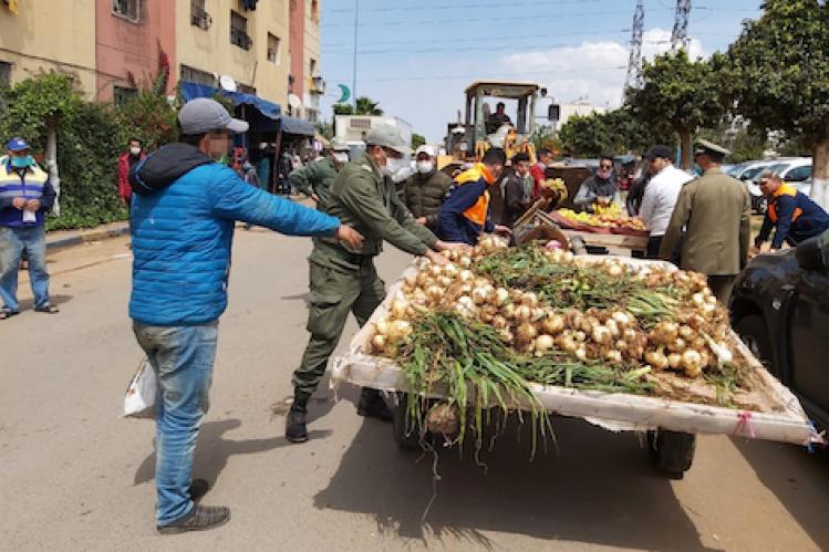 حملة واسعة لمحاصرة الباعة الجائلين بالنواصر