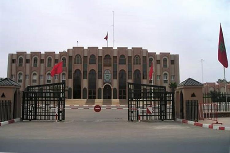 سلطات تزنيت تواصل تشديد “إجراءات كوفيد-19”