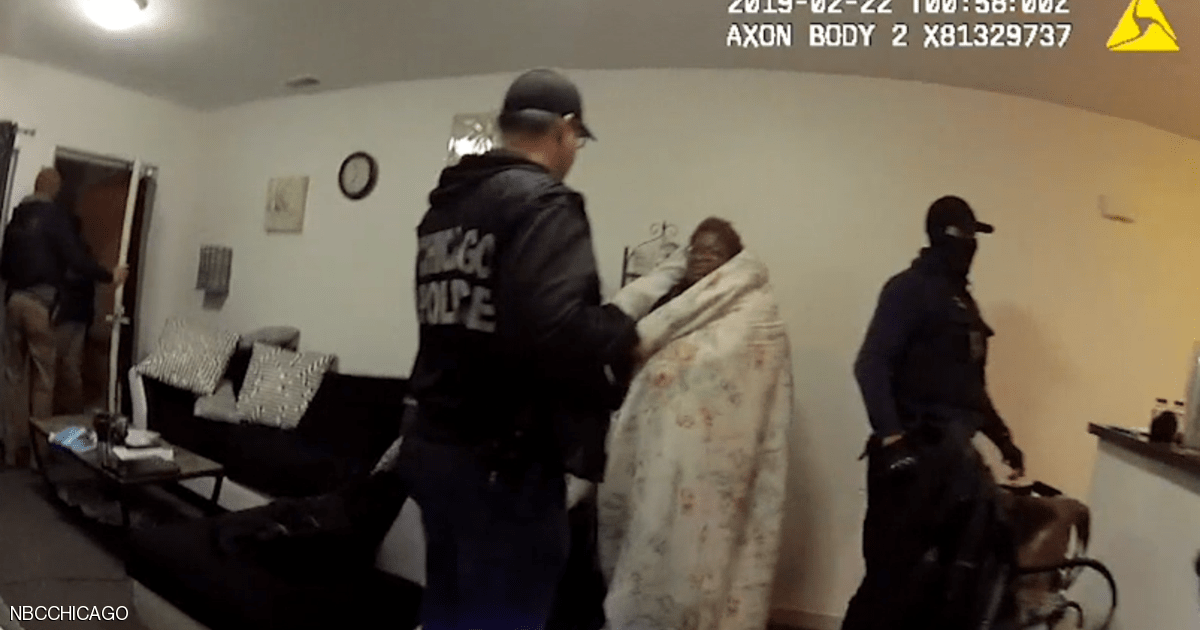 “صدمة أميركية” بعد بث فيديو تكبيل امرأة عارية.. واعتذار رسمي