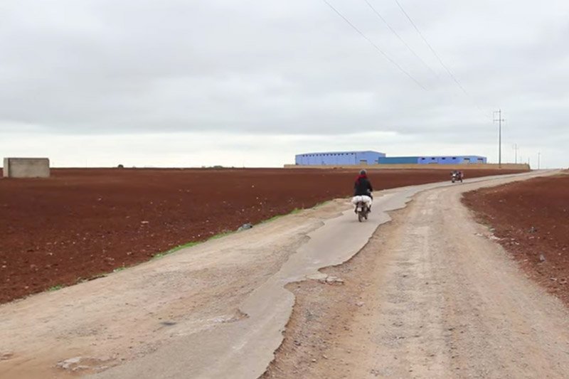طريق مهترئة نواحي الجديدة