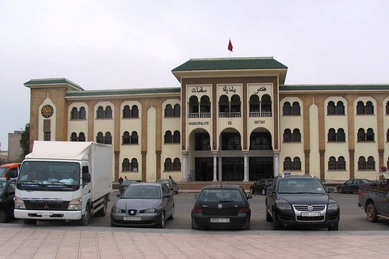 عريضة تطلب مناقشة أعطاب النقل الحضري بسطات