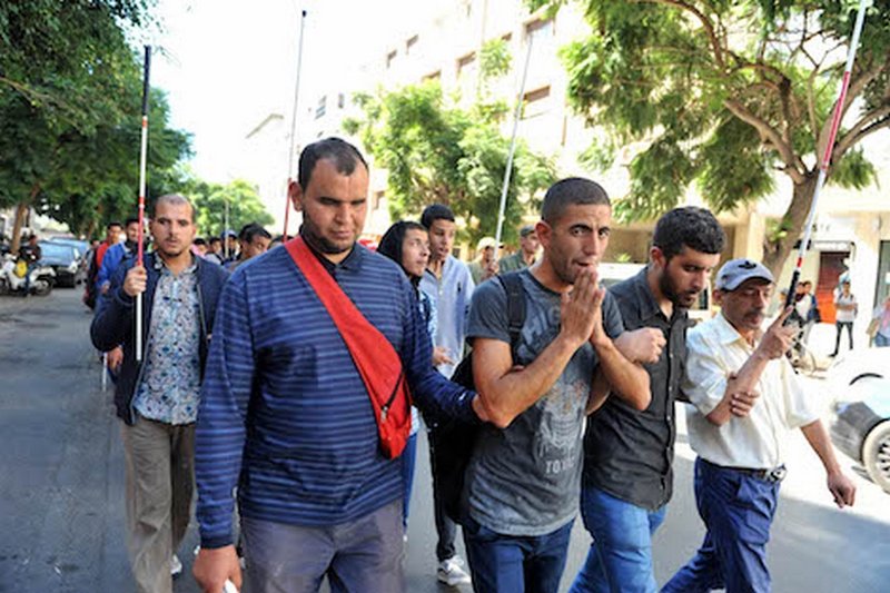 عشرات المكفوفين ينجحون في مباراة الترويض الطبي