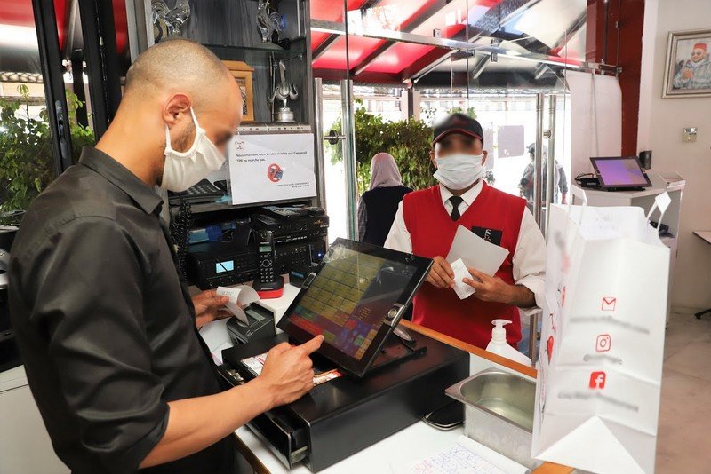 قرار الإغلاق الكلي للمطاعم يغضب المهنيين بالبيضاء