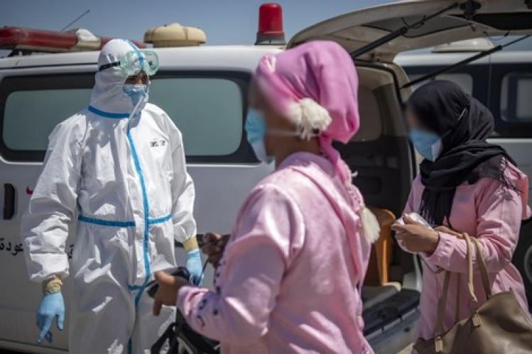 مخاوف المغاربة من “التلقيح الصيني” تسائل “التواصل الحكومي”