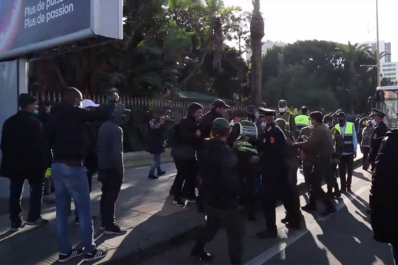 مكفوفون يطلبون مجانية التنقل