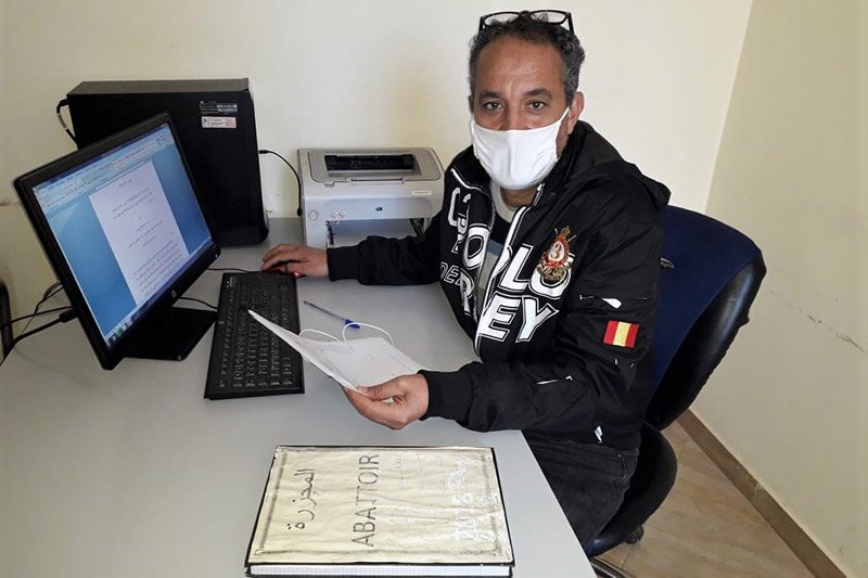 موظّف بلا راتب لمدة 9 سنوات يطالب بالإنصاف