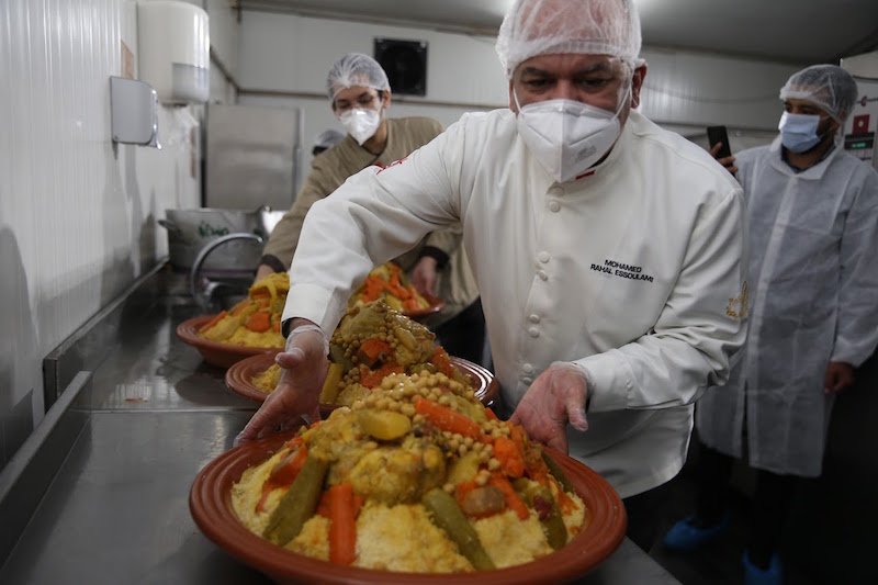 نشطاء مغاربة يرفضون “توزيع الكسكس” على بلدان شمال إفريقيا