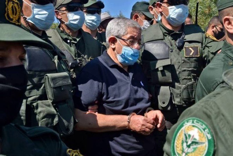 أحكام سجن قاسية ضد مسؤولين في عهد بوتفليقة