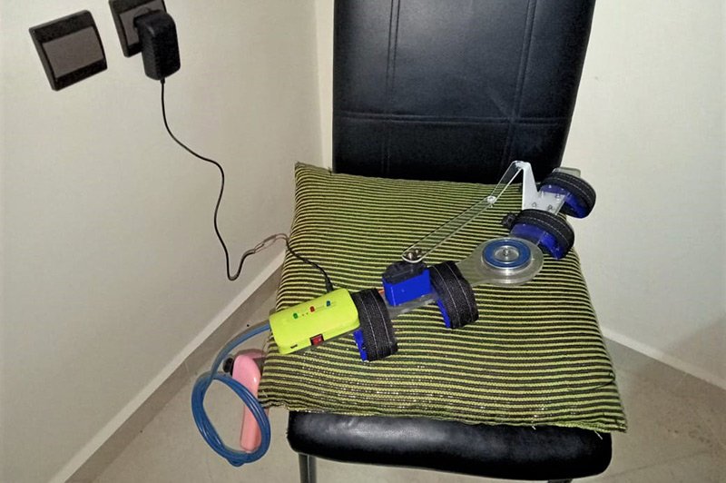 أربعة شبان مغاربة يبتكرون جهازا لترويض الأطراف العُلوية لذوي الإعاقات