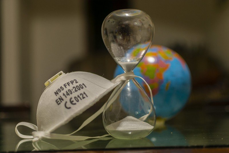 أفاية يكتب عن الجائحة .. البشرية تستشرف مرحلة مفصلية في التاريخ