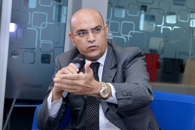 “اسْتسلام” أوريد يلقي بحجرة كبيرة في ماء الثورة الثقافية المنشودة